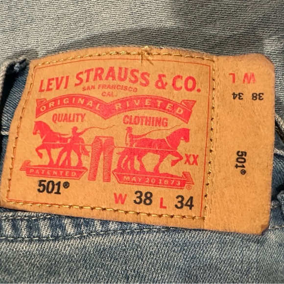 Levi's Men's 501 Faded Blue Jeans 38x34 - Picture 7 of 7